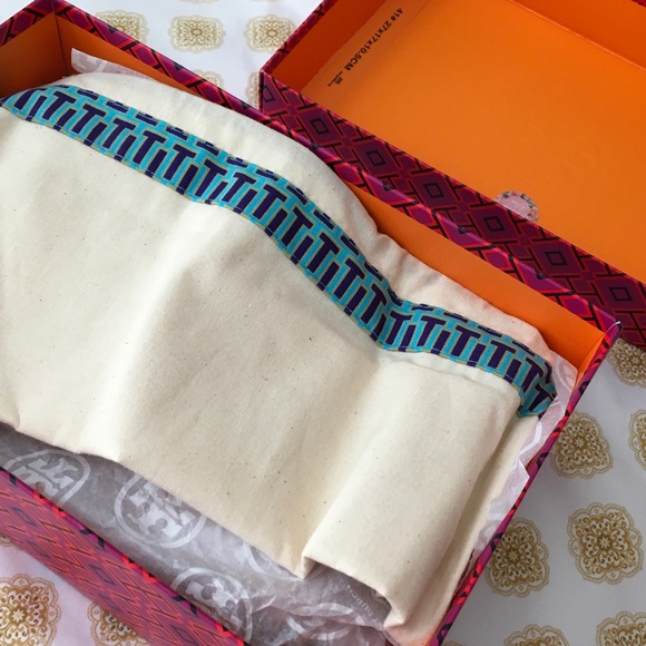 Tory Burch Pink Block Heels - Picture 4 of 9